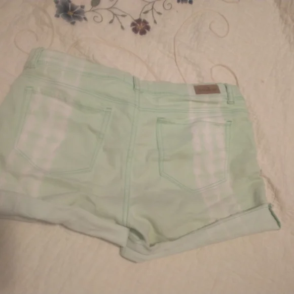 Jordache brand shorts, mint green and white tie dye, size 18 girls - Picture 6 of 7